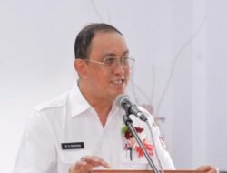 Bupati Minahasa Hadiri Safari Natal Di GMIM Petra Tontimomor
