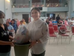 Felly Runtuwene Salurkan Bantuan Masyarakat Yang Musibah Banjir Dan Tanah Longsor Di Sulut