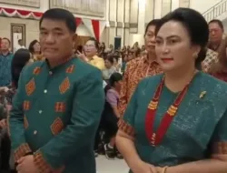 Didampingi Istri Tercinta, Gubernur Terpilih YSK Hadiri Ibadah Natal Kerukunan Keluarga Toraja