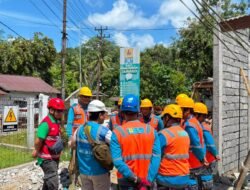 PLN UID Suluttenggo Salurkan 215 Bantuan Paket Sembako dan Jamin Keandalan Kelistrikan Pasca Bencana di Tamako