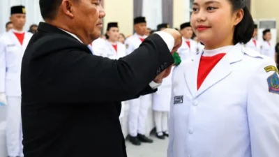 Pengukuhan Paskibraka Sulut 2026: Gubernur Yulius Tekankan Disiplin dan Kerja Sama Tim